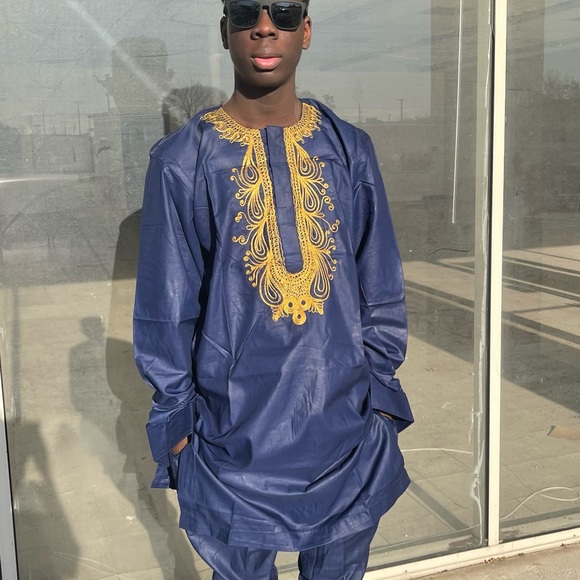 African clothing for men top and bottom Danshiki navy blue with gold embroidery - Picture 4 of 6